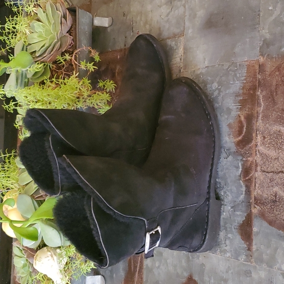 UGG Australia JANNIKA Suede Sheepskin Cuffable Black Bootie - Picture 6 of 12